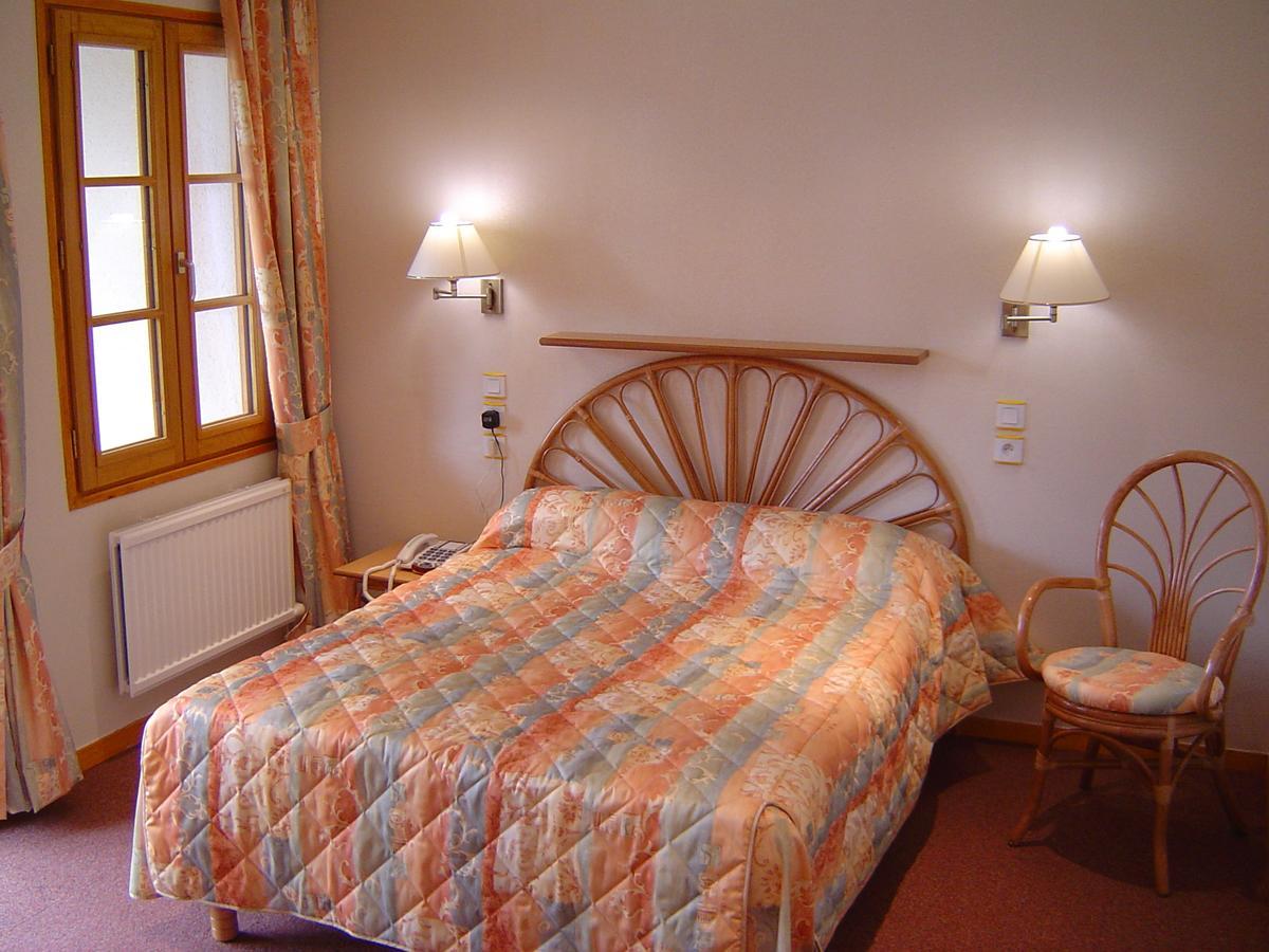 Hotel De Normandie Conches-en-Ouche Eksteriør billede